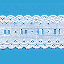 Broderie anglaise 100 % coton de 55mm - pice de 18,4 mtres